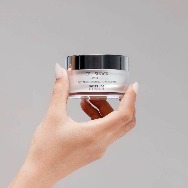 Kem dưỡng trắng da ban ngày Swissline Daytime Brightening Power Cream: Sáng bừng rạng rỡ mỗi ngày